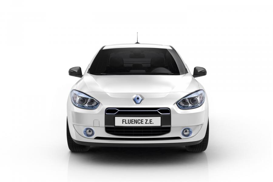  Renault Fluence Z.E. 2011 года  (фото 5 из 10)
